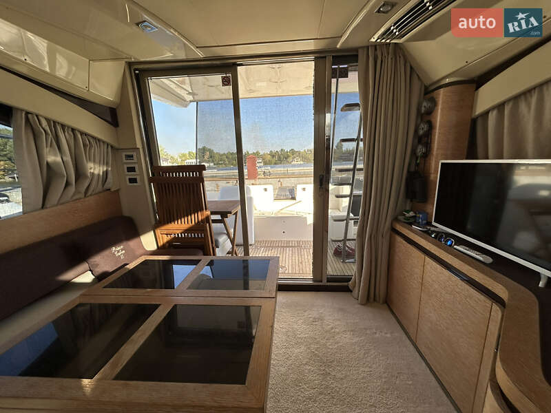 Моторна яхта Azimut Flybridge-Range 2011 в Києві фото 69 Моторна яхта Azimut Flybridge-Range 2011 в Києві