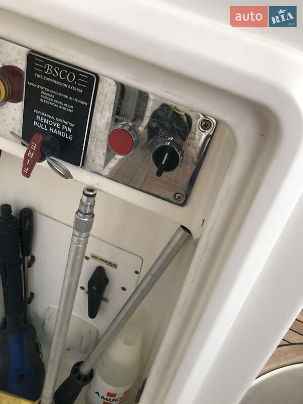 Моторна яхта Azimut Flybridge-Range 2011 в Києві фото 75 Моторна яхта Azimut Flybridge-Range 2011 в Києві