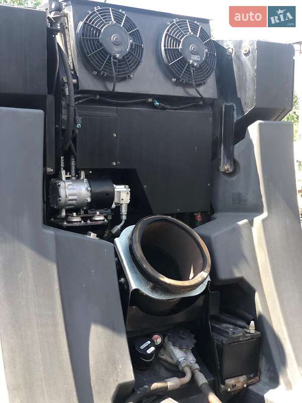 Уборочная машина Azura MC 200 2014 в Житомире фото 10 Уборочная машина Azura MC 200 2014 в Житомире