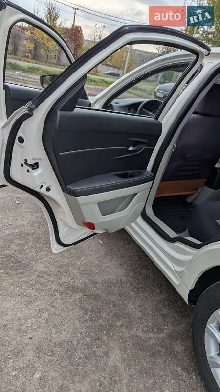 Седан BAIC EU260 2016 в Кривому Розі фото 7 Седан BAIC EU260 2016 в Кривому Розі