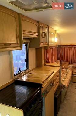 Будинок на колесах Bailey Discovery 400 2000 в 