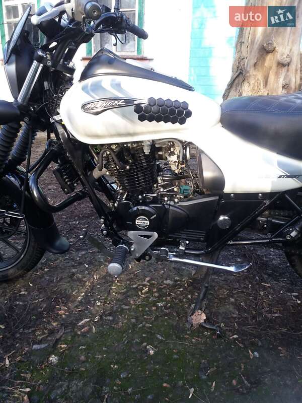 Мотоцикл Круизер Bajaj Avenger 2020 в Новгородке