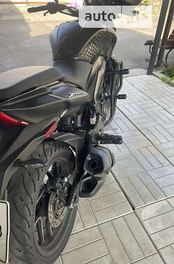 Мотоцикл Багатоцільовий (All-round) Bajaj Dominar 400 2021 в 
