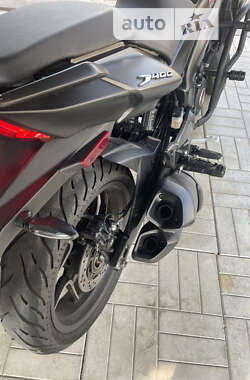 Мотоцикл Багатоцільовий (All-round) Bajaj Dominar 400 2021 в 