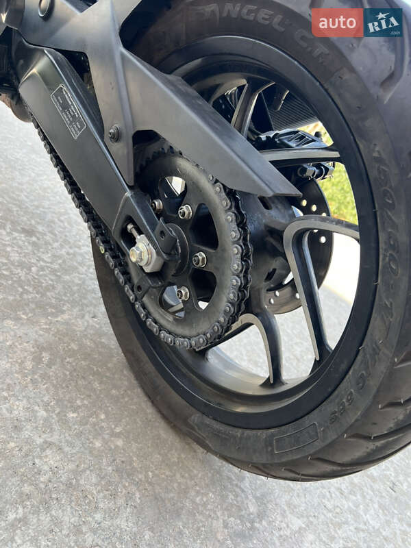 Мотоцикл Классик Bajaj Dominar 400 2020 в Змиеве