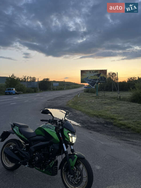 Мотоцикл Без обтекателей (Naked bike) Bajaj Dominar 400 2018 в 