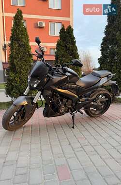 Мотоцикл Без обтекателей (Naked bike) Bajaj Dominar 400 2019 в 