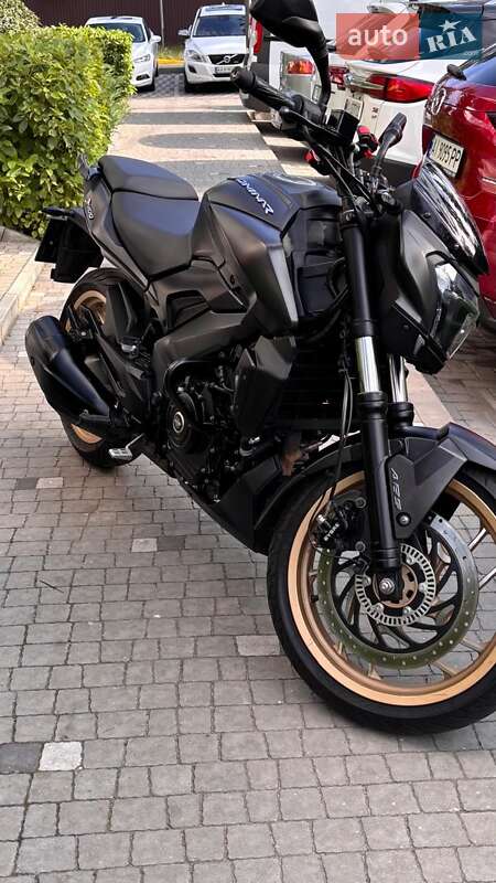Bajaj Dominar 400 2018