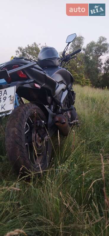 Мотоцикл Без обтікачів (Naked bike) Bajaj Dominar D400 2021 в Олександрії