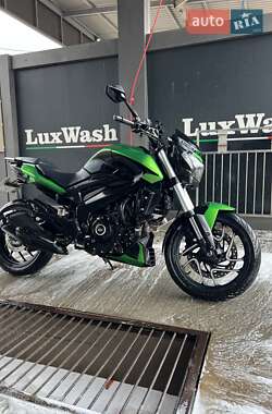 Мотоцикл Без обтекателей (Naked bike) Bajaj Dominar D400 2021 в 