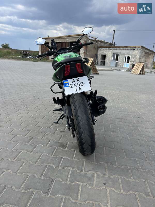 Мотоцикл Без обтекателей (Naked bike) Bajaj Dominar D400 2021 в Снигиревке
