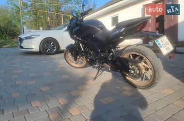 Мотоцикл Без обтекателей (Naked bike) Bajaj Dominar D400 2018 в 