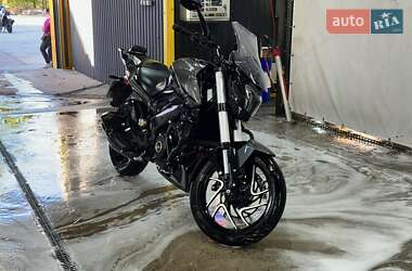Мотоцикл Без обтекателей (Naked bike) Bajaj Dominar D400 2020 в 