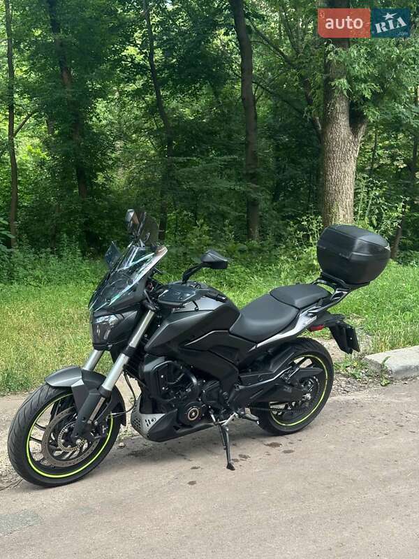 Мотоцикл Без обтекателей (Naked bike) Bajaj Dominar D400 2024 в 