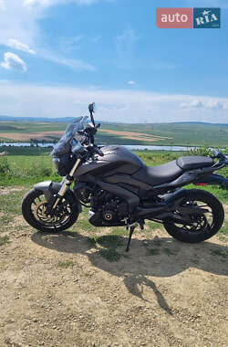 Мотоцикл Без обтекателей (Naked bike) Bajaj Dominar D400 2024 в 