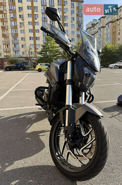 Мотоцикл Без обтекателей (Naked bike) Bajaj Dominar D400 2024 в 