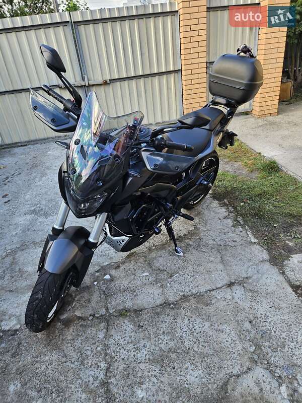 Мотоцикл Спорт-туризм Bajaj Dominar D400 2024 в Броварах