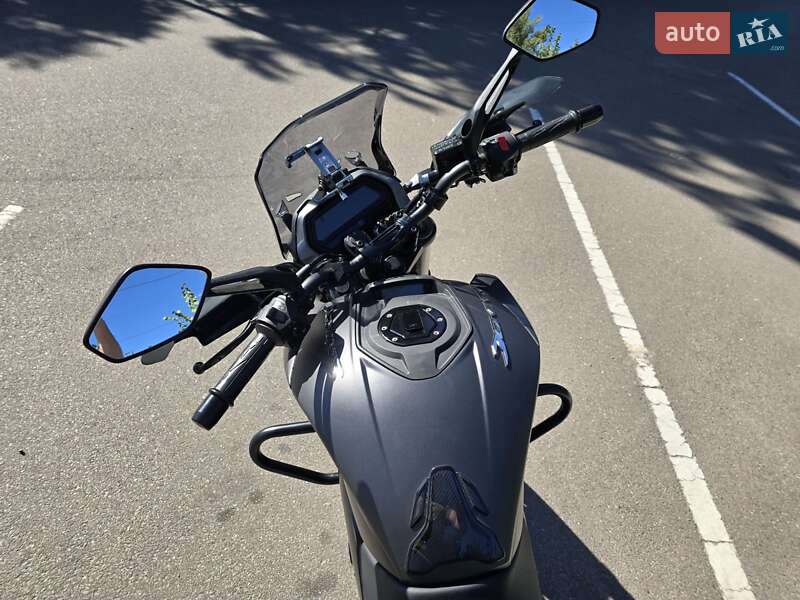 Мотоцикл Без обтекателей (Naked bike) Bajaj Dominar D400 2024 в Киеве