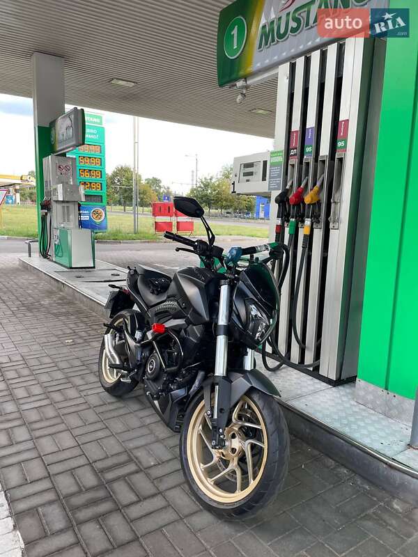 Bajaj Dominar D400 2020