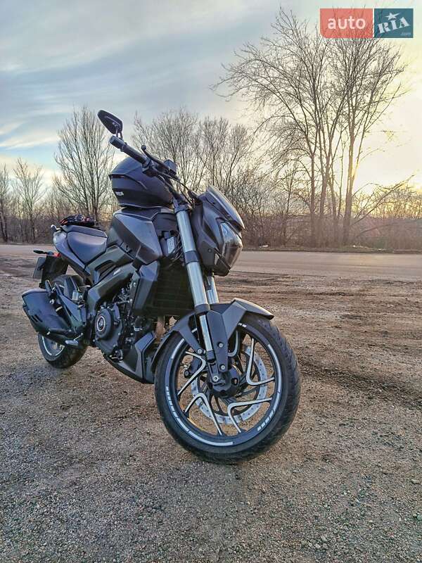 Bajaj Dominar D400 2021