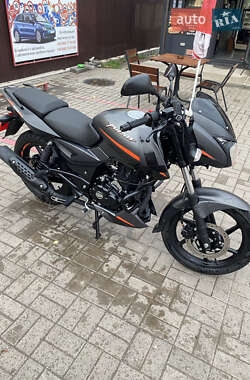 Спортбайк Bajaj Pulsar 180 2023 в 