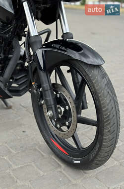 Мотоцикл Багатоцільовий (All-round) Bajaj Pulsar 180 2023 в 