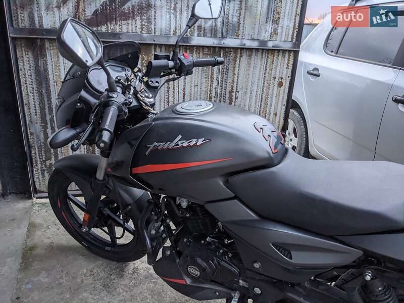Мотоцикл Спорт-туризм Bajaj Pulsar 180 2024 в Буську