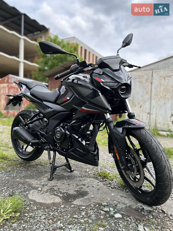 Мотоцикл Без обтекателей (Naked bike) Bajaj Pulsar N250 2024 в 