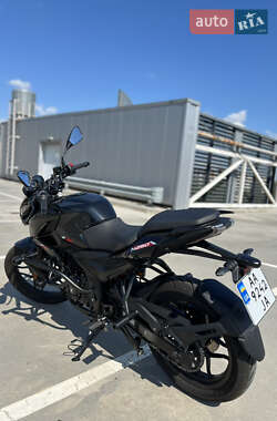 Мотоцикл Классік Bajaj Pulsar N250 2024 в 