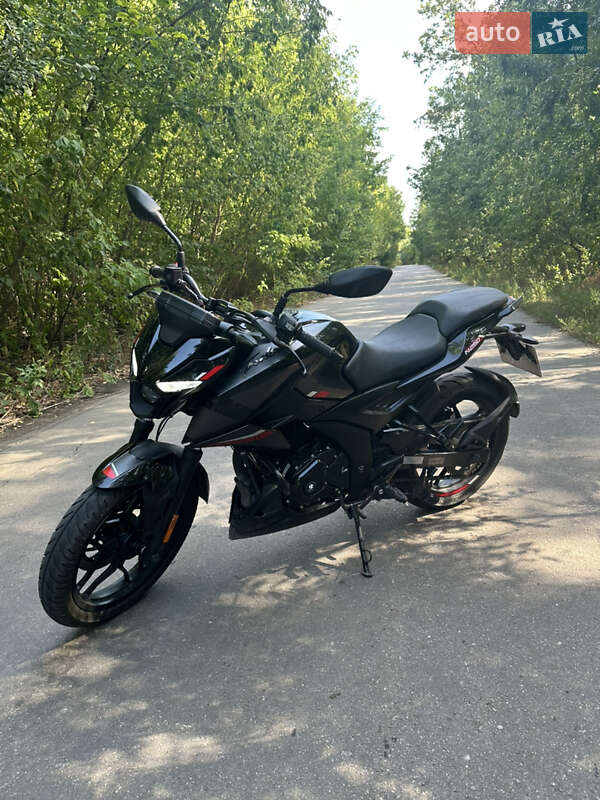 Bajaj Pulsar N250 2024