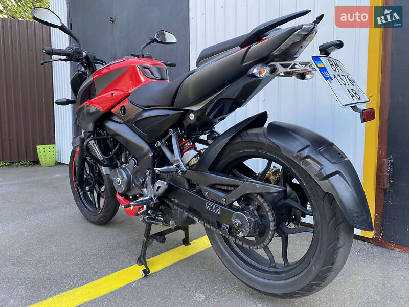 Вантажні моторолери, мотоцикли, скутери, мопеди Bajaj Pulsar NS200 2019 в Конотопі