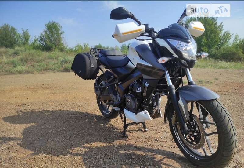 Первый Bajaj Pulsar NS или Geon Pantera S/N / Q&A / БайкПост