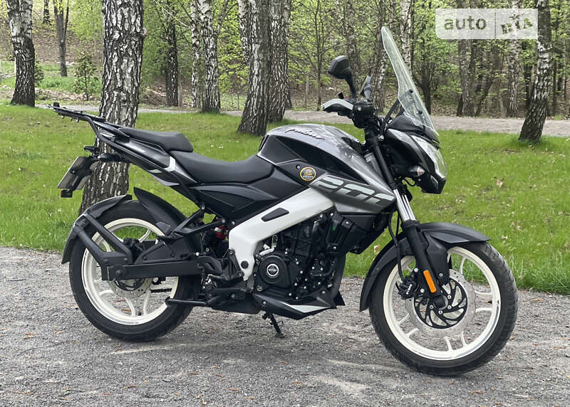 Мотоцикл Без обтекателей (Naked bike) Bajaj Pulsar NS200 2021 в 