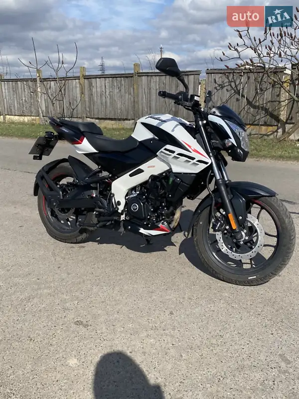 Мотоцикл Без обтікачів (Naked bike) Bajaj Pulsar NS200 2023 в 