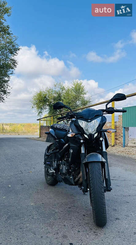 Мотоцикл Классик Bajaj Pulsar NS200 2021 в 
