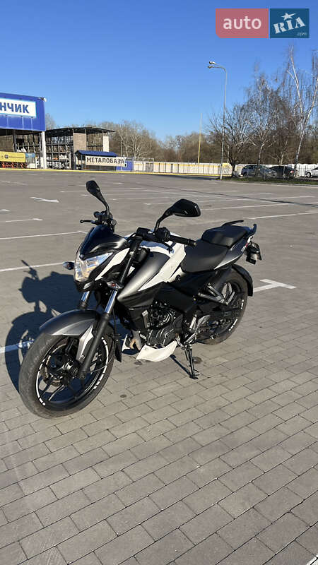 Мотоцикл Без обтекателей (Naked bike) Bajaj Pulsar NS200 2019 в 