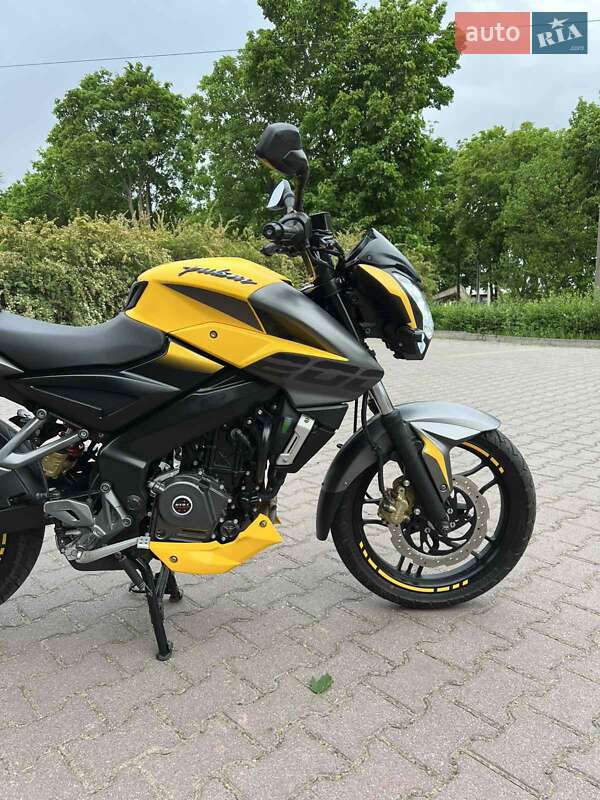 Мотоцикл Без обтекателей (Naked bike) Bajaj Pulsar NS200 2019 в Миргороде