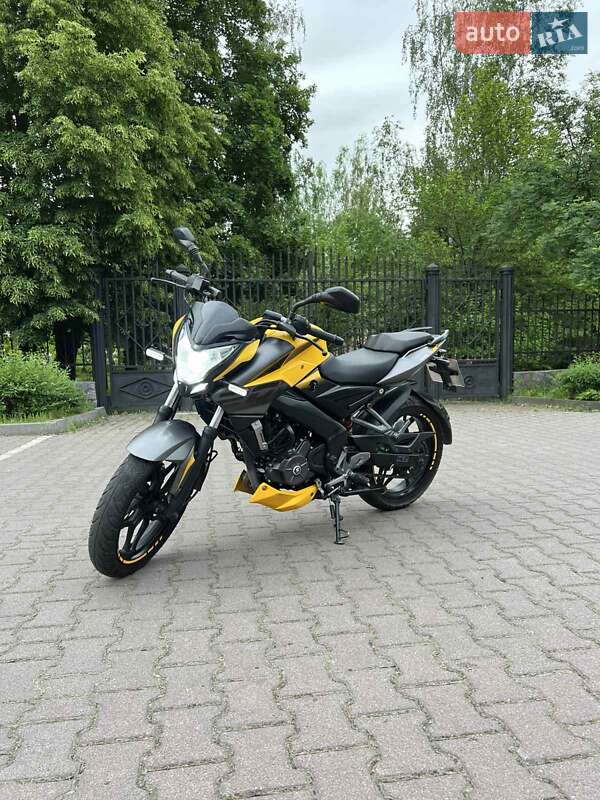 Мотоцикл Без обтекателей (Naked bike) Bajaj Pulsar NS200 2019 в 