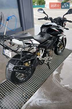 Мотоцикл Многоцелевой (All-round) Bajaj Pulsar NS200 2017 в 