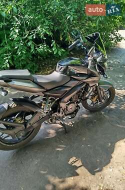 Мотоцикл Без обтекателей (Naked bike) Bajaj Pulsar NS200 2020 в 