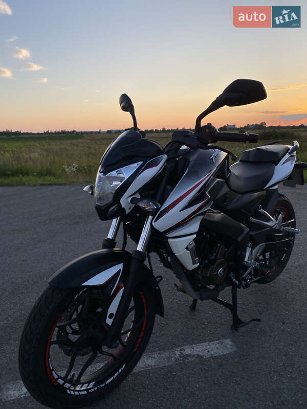 Мотоцикл Без обтікачів (Naked bike) Bajaj Pulsar NS200 2016 в Немішаєве