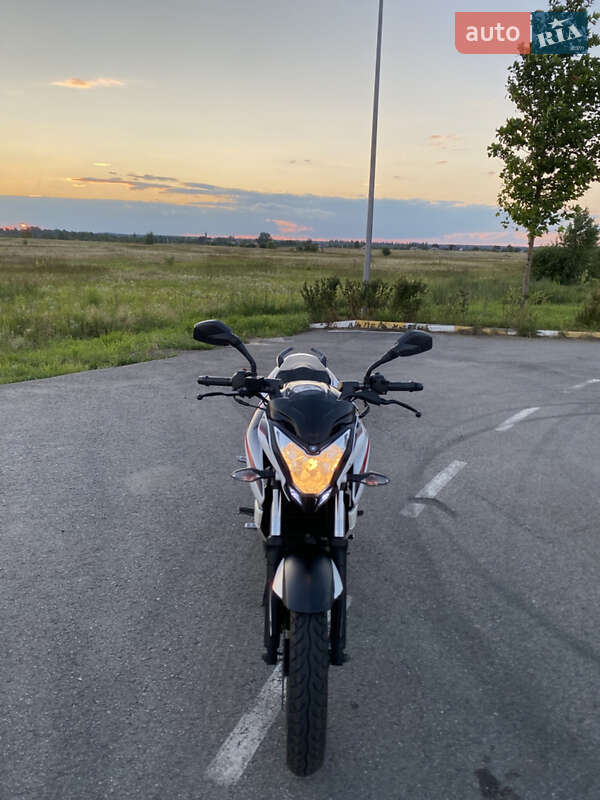 Мотоцикл Без обтікачів (Naked bike) Bajaj Pulsar NS200 2016 в Немішаєве