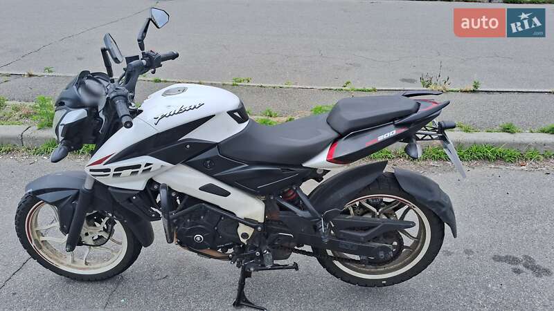 Мотоцикл Многоцелевой (All-round) Bajaj Pulsar NS200 2021 в 