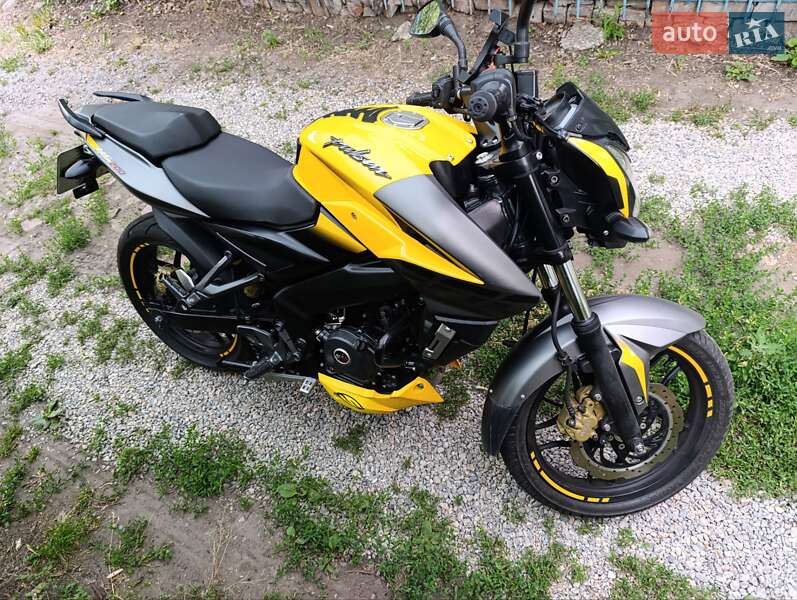 Вантажні моторолери, мотоцикли, скутери, мопеди Bajaj Pulsar NS200 2019 в Дніпрі