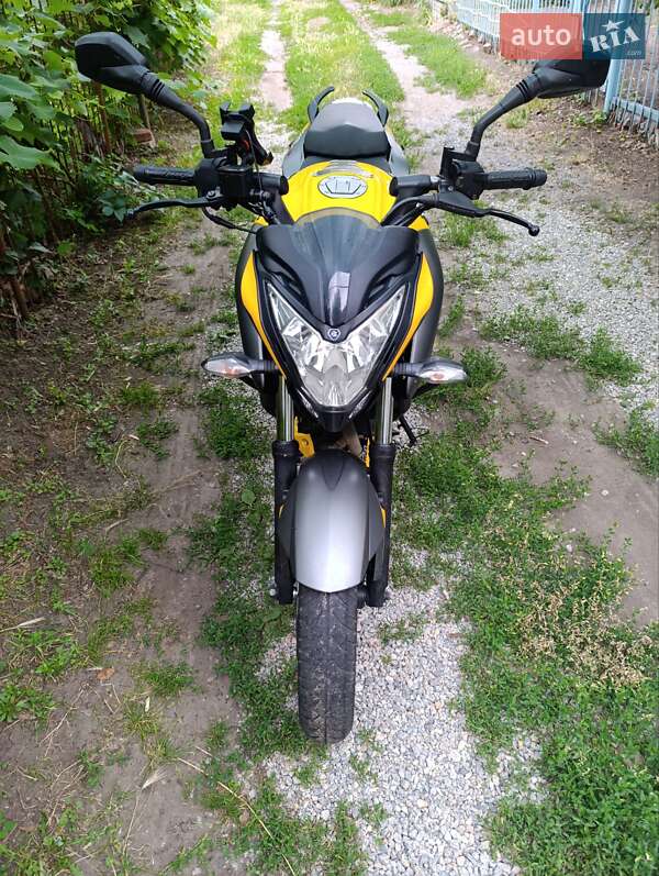 Вантажні моторолери, мотоцикли, скутери, мопеди Bajaj Pulsar NS200 2019 в Дніпрі