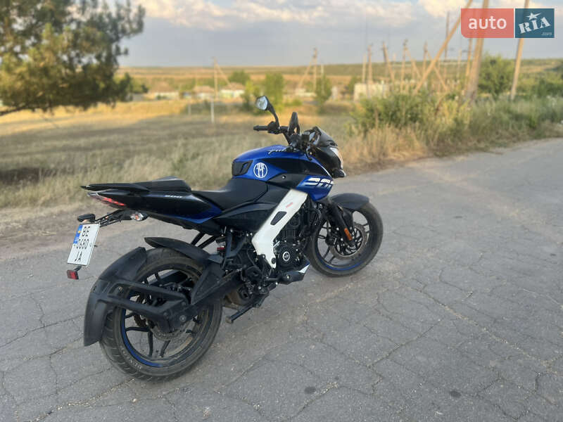 Мотоцикл Без обтекателей (Naked bike) Bajaj Pulsar NS200 2022 в Николаеве