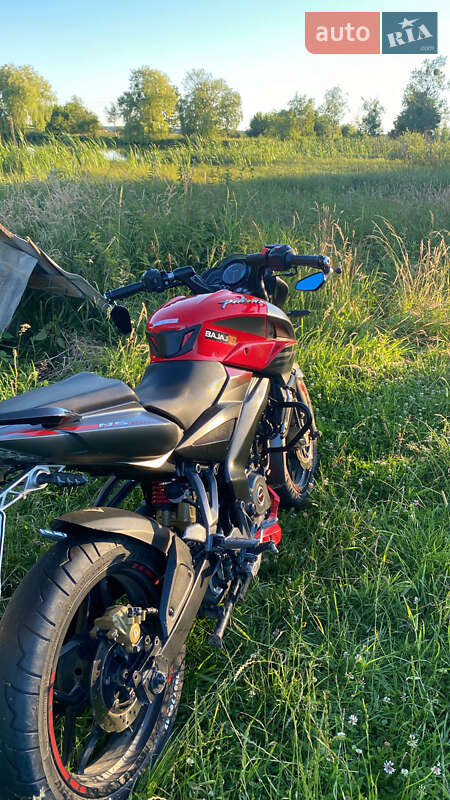 Спортбайк Bajaj Pulsar NS200 2017 в Ровно