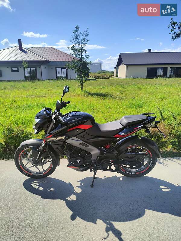 Мотоцикл Многоцелевой (All-round) Bajaj Pulsar NS200 2024 в Коростене
