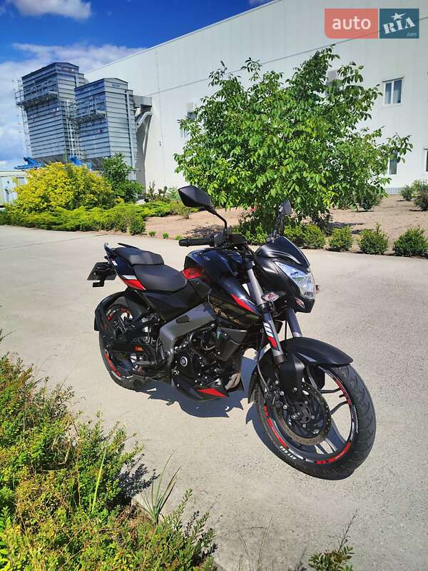 Мотоцикл Многоцелевой (All-round) Bajaj Pulsar NS200 2024 в Коростене