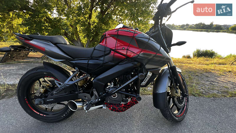 Спортбайк Bajaj Pulsar NS200 2021 в Прилуках фото 2 Спортбайк Bajaj Pulsar NS200 2021 в Прилуках